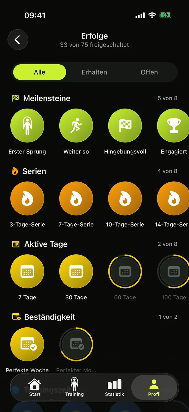RopeFlow-Erfolge: 33 von 75 freigeschaltet, gruppiert nach Meilensteinen, Serien, aktiven Tagen und Beständigkeit, mit Fortschrittsring an jedem gesperrten Abzeichen
